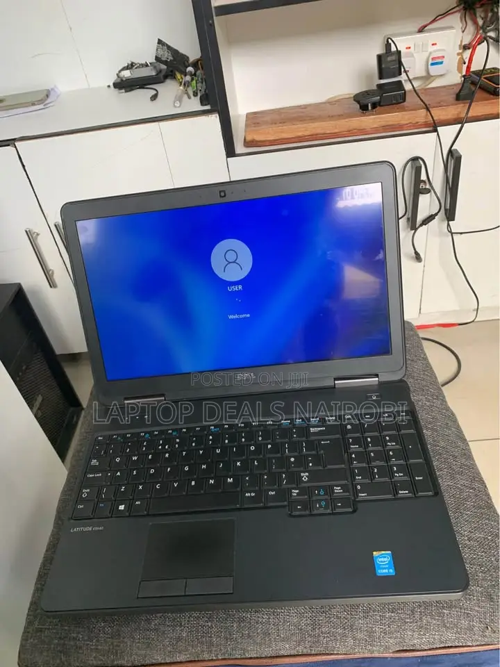 Laptop Dell Latitude E5540 8GB Intel Core I5 SSD 256GB