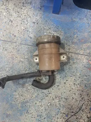 Power Steering Bottle Isuzu FRR 90/33