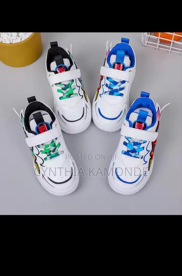 Spider Themed Sneakers Kids - thumbnail 2