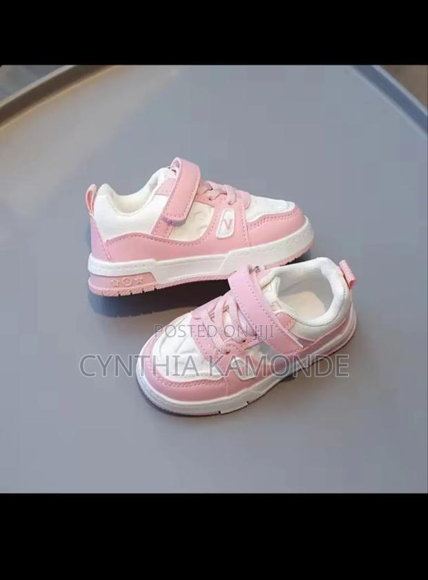 Size 22-31 Sneakers - thumbnail 6