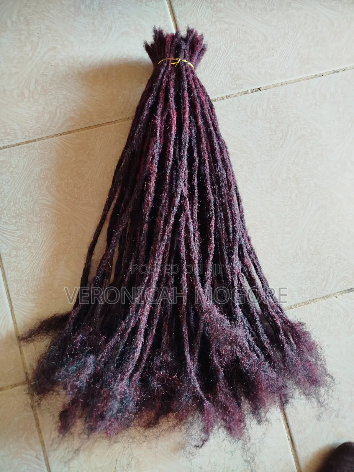 1/900(Medium Height) With Loose Ends.