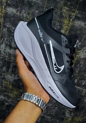 Nike Zoomer Sizes (40-45)