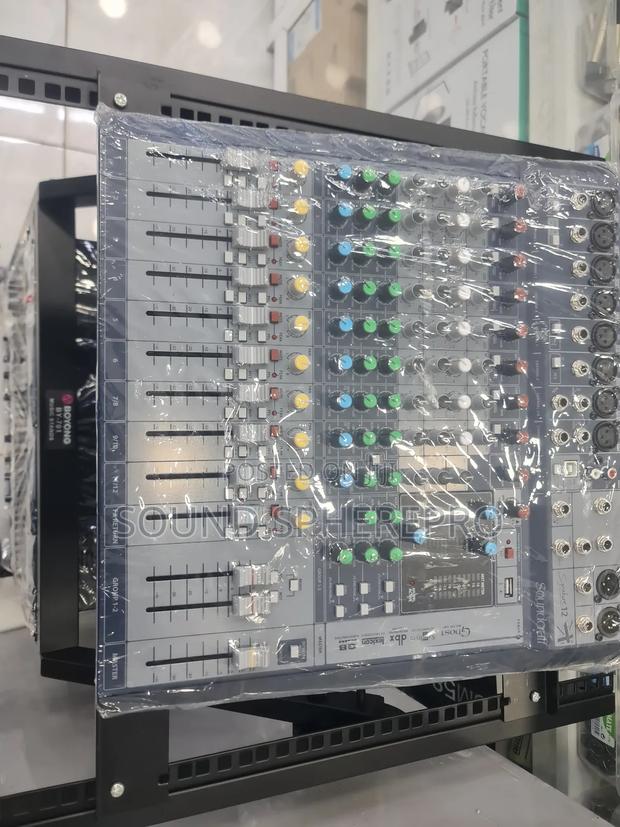 Soundcraft Signature 12 Plain Mixer - main view