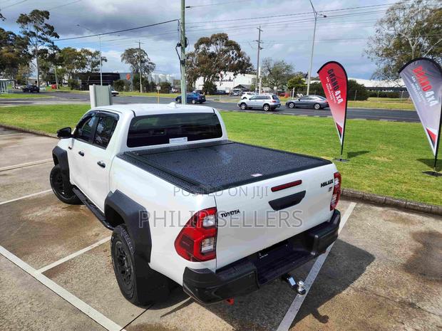 Roller Shutter Tonneau Cover Toyota Hilux - thumbnail 2