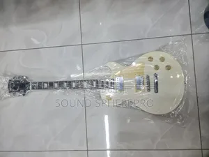White Les Paul Guitar