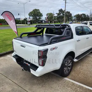 Night Fury Rollbar With a Roof Basket