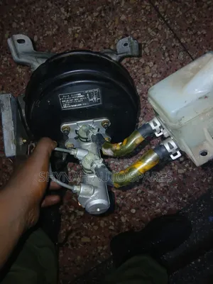 Toyota Shark 5l Brake Booster and Master Cylinder Complete