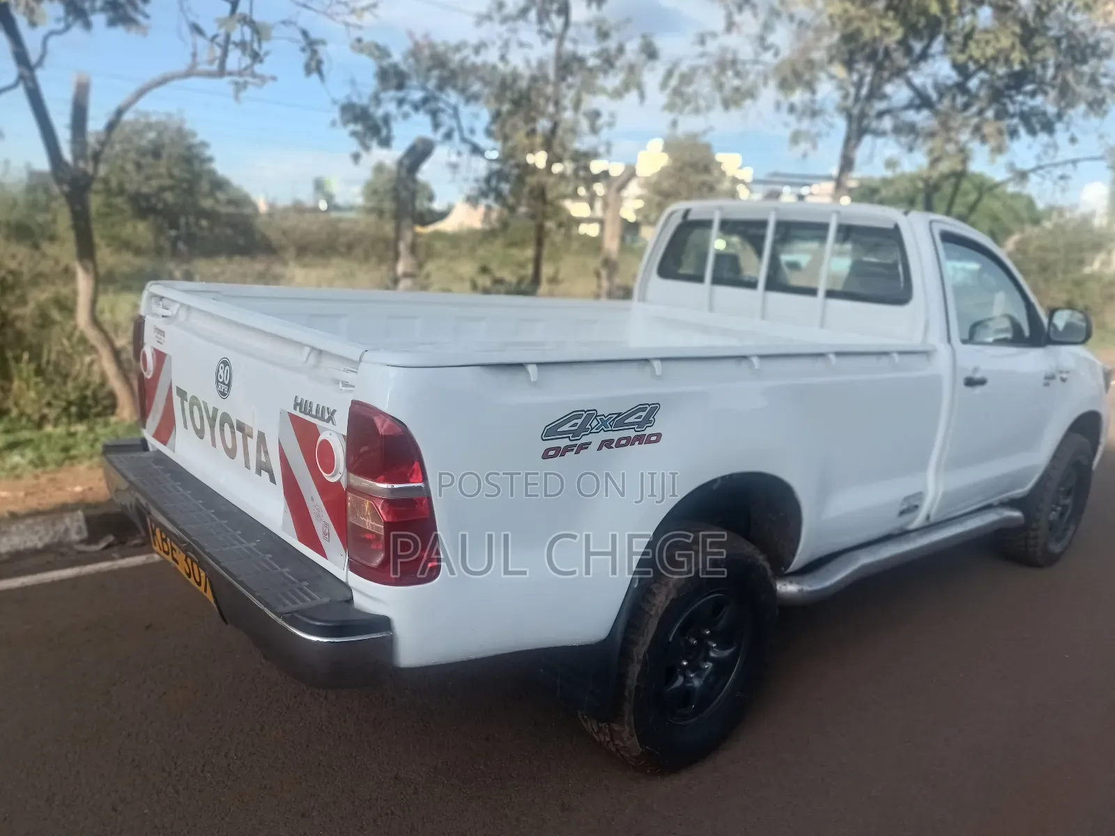 Toyota Hilux 2009 White
