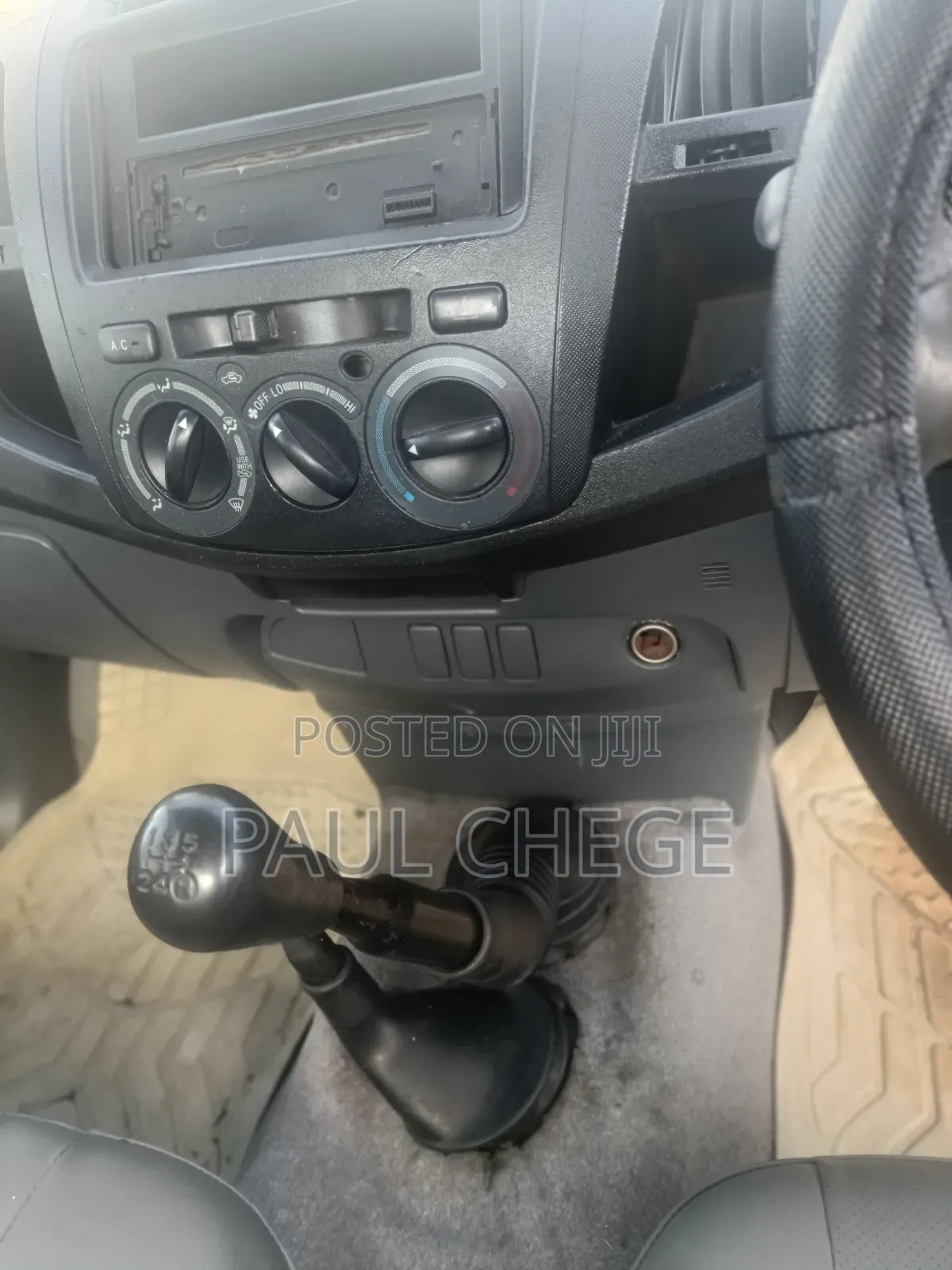 Toyota Hilux 2009 White