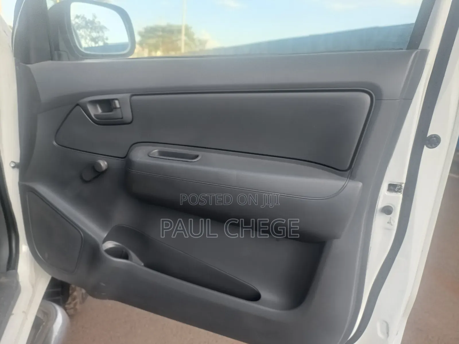 Toyota Hilux 2009 White