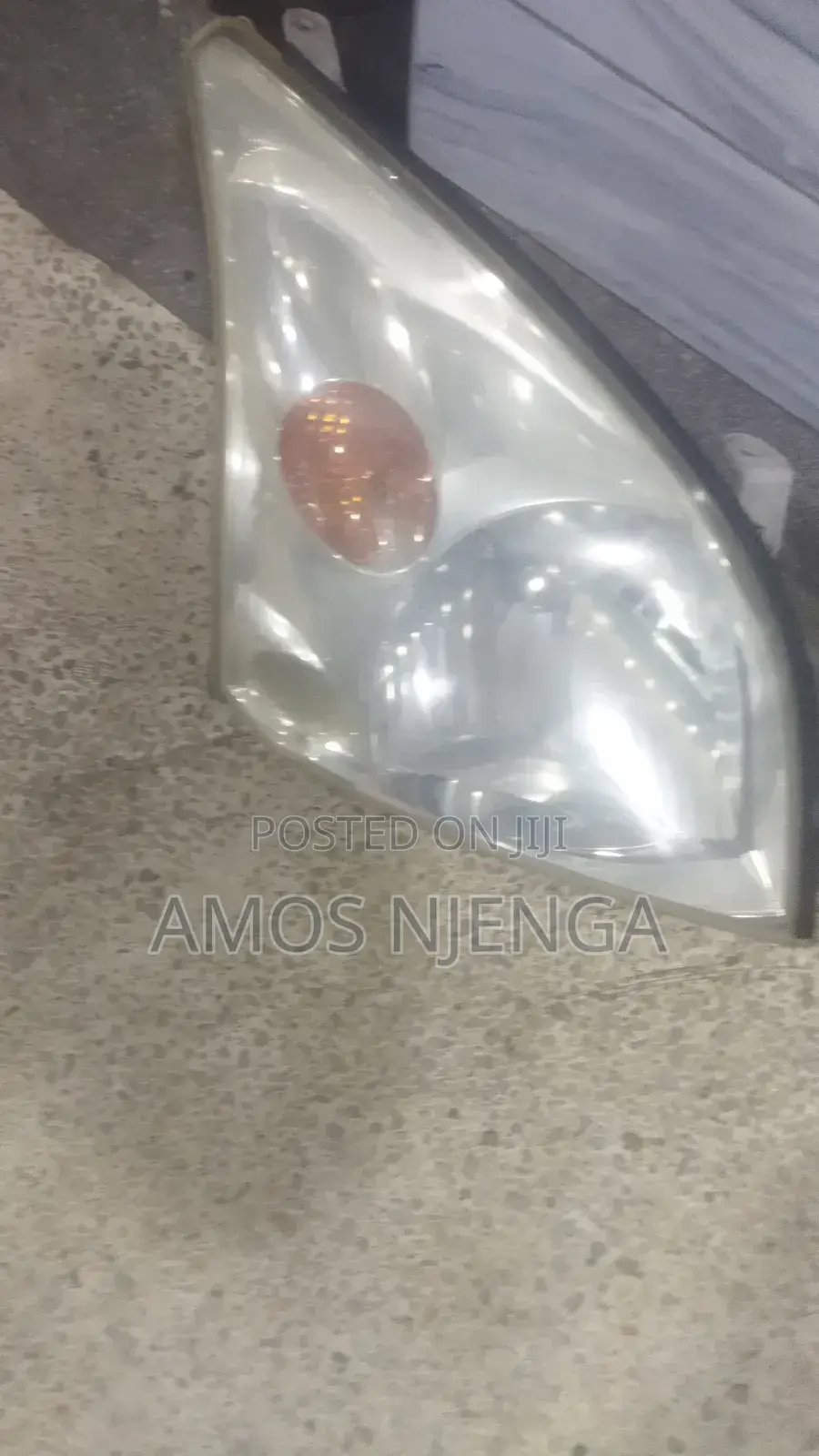 Toyota Land Cruiser Prado 120 Headlight