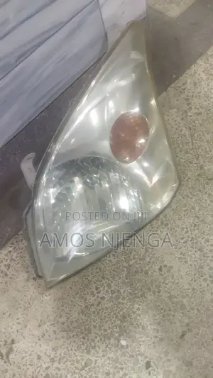 Toyota Land Cruiser Prado 120 Headlight