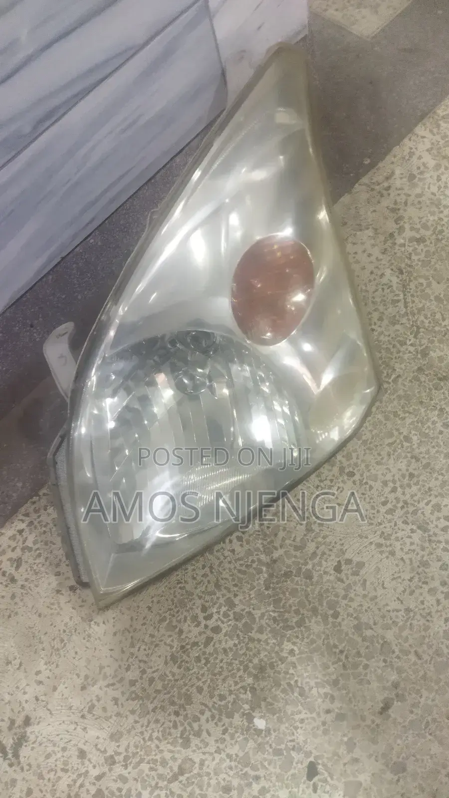 Toyota Land Cruiser Prado 120 Headlight