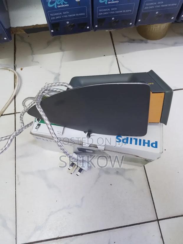 Philips Dry Iron - thumbnail 2