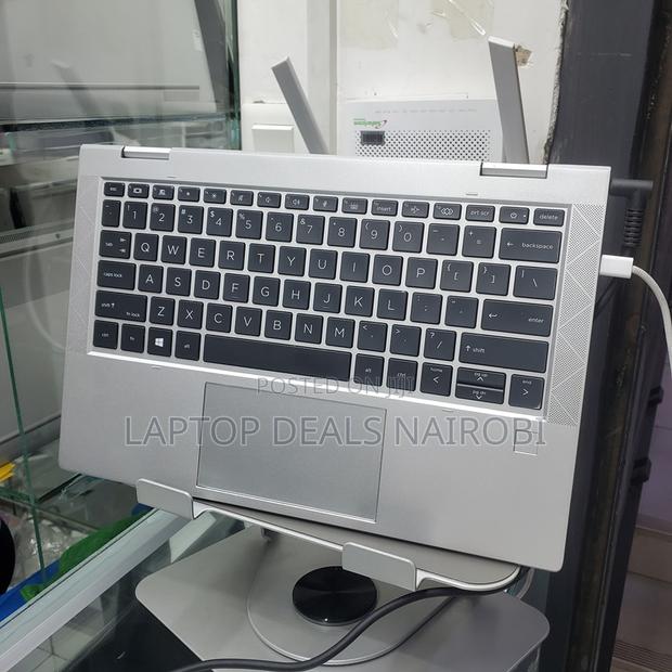 New Laptop HP EliteBook 830 G8 32GB Intel Core I7 SSD 512GB - thumbnail 2