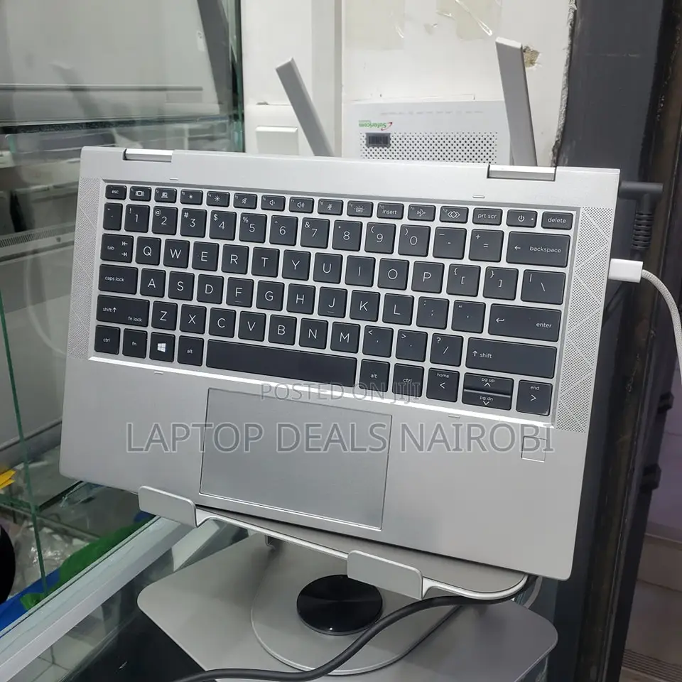 New Laptop HP EliteBook 830 G8 32GB Intel Core I7 SSD 512GB