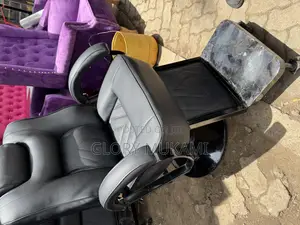 Barber Chair Kinyozi
