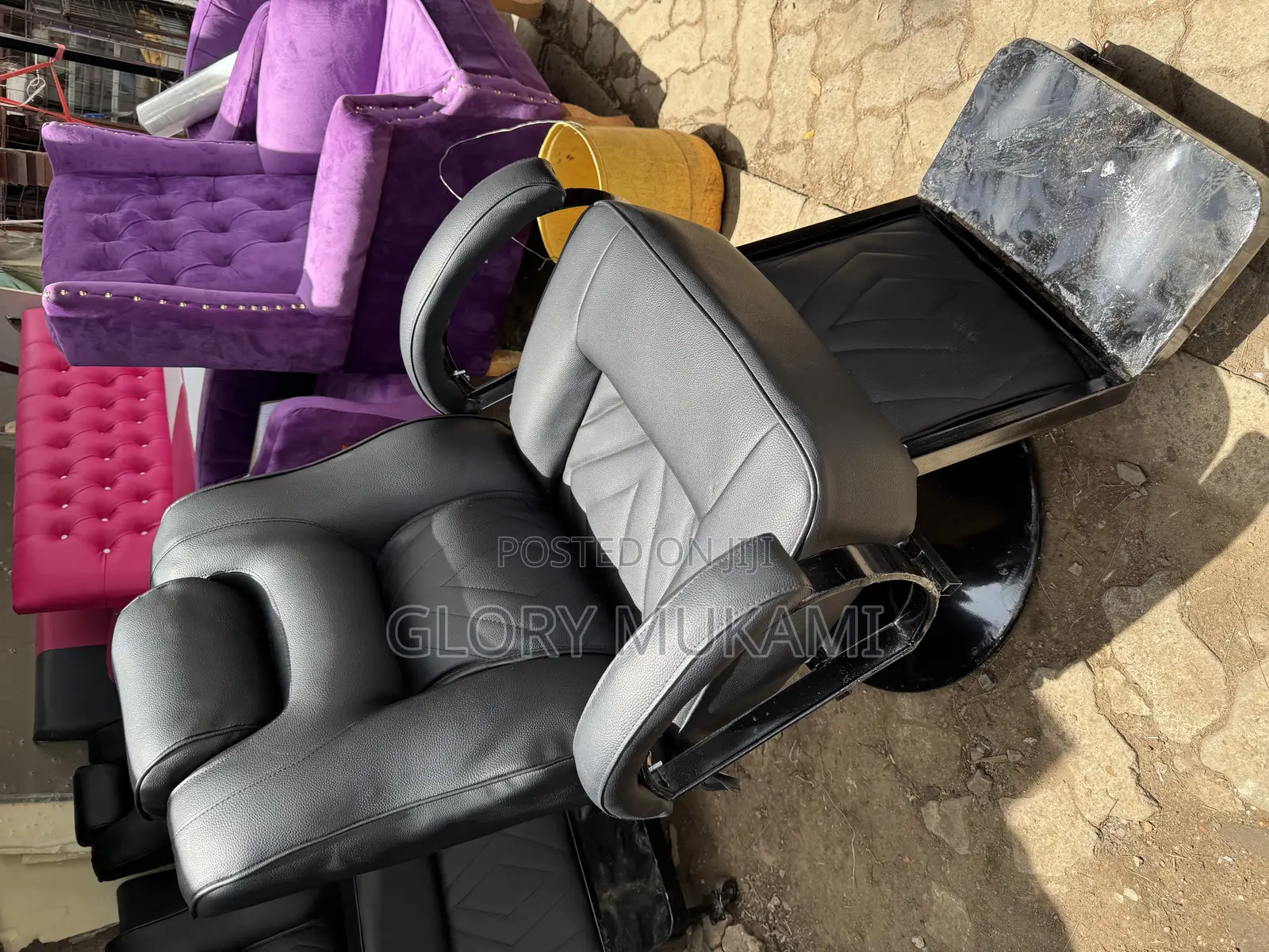 Barber Chair Kinyozi