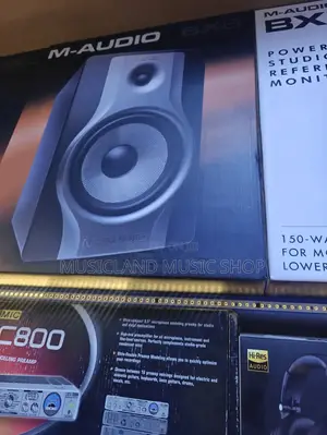 Bx8 Carbon Studio Monitor