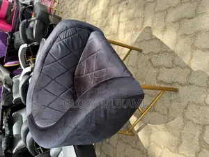 Black Gold Styling Manicure Seat