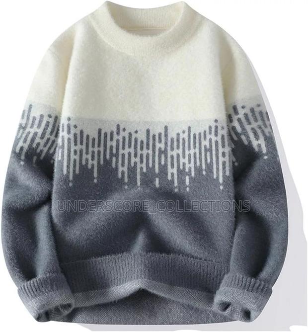 Round Neck Men's Sweaters - thumbnail 3