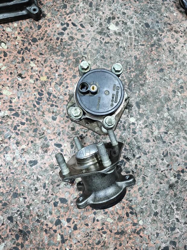 Rear Hub Mazda Demio 2015 - thumbnail 2