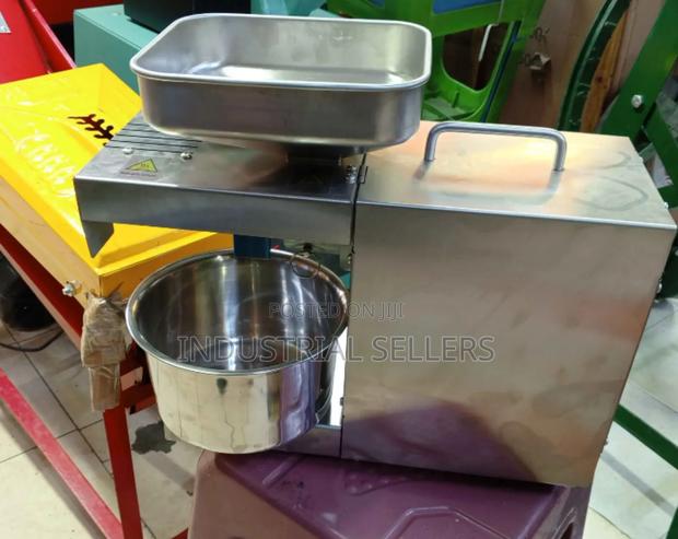 Quality Assured Oil Press Machine - main view