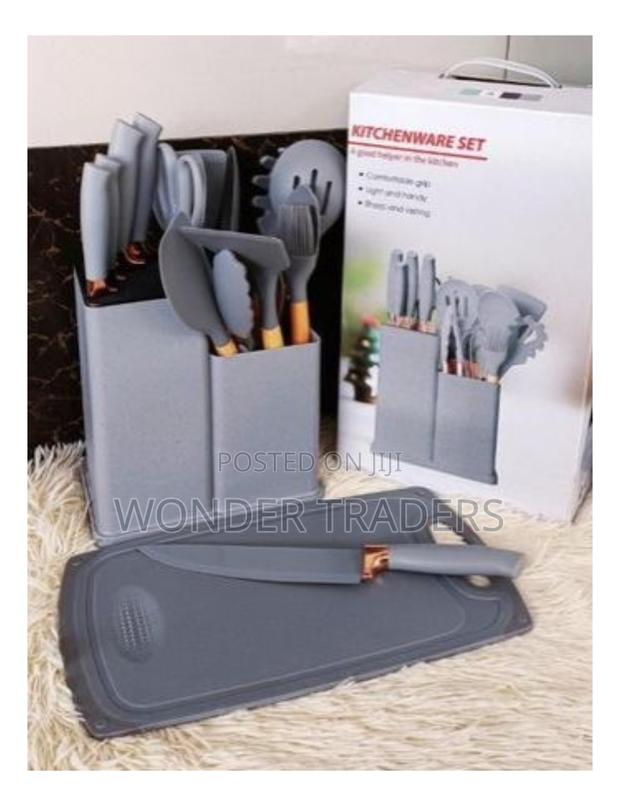 *19pc Executive Silicone Spoons**Color: Grey and Black*