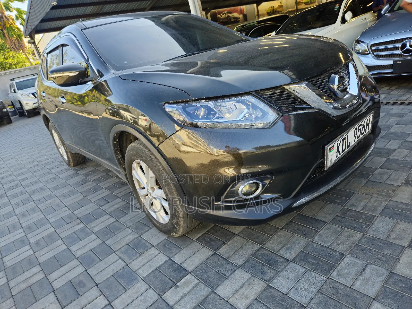 Nissan X-Trail 2015 Green