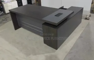 1.6m Advance Executive Desk