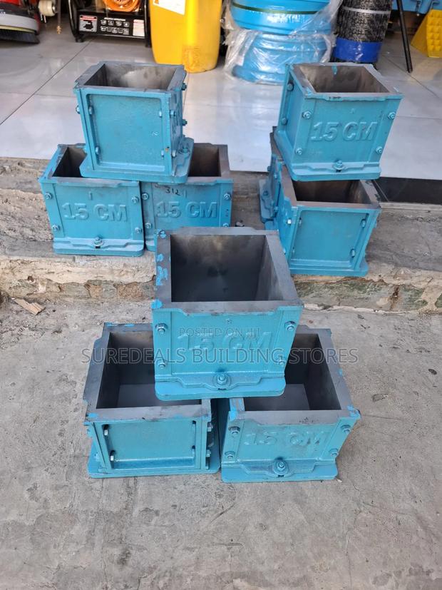 Cast Iron Square Ci Cube Mould. - thumbnail 2