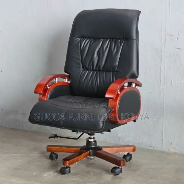 Office Chairs: Reclining Directors Chair With Wooden Armrest