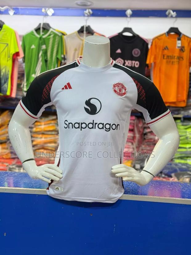 Manchester United Football Jerseys - thumbnail 3