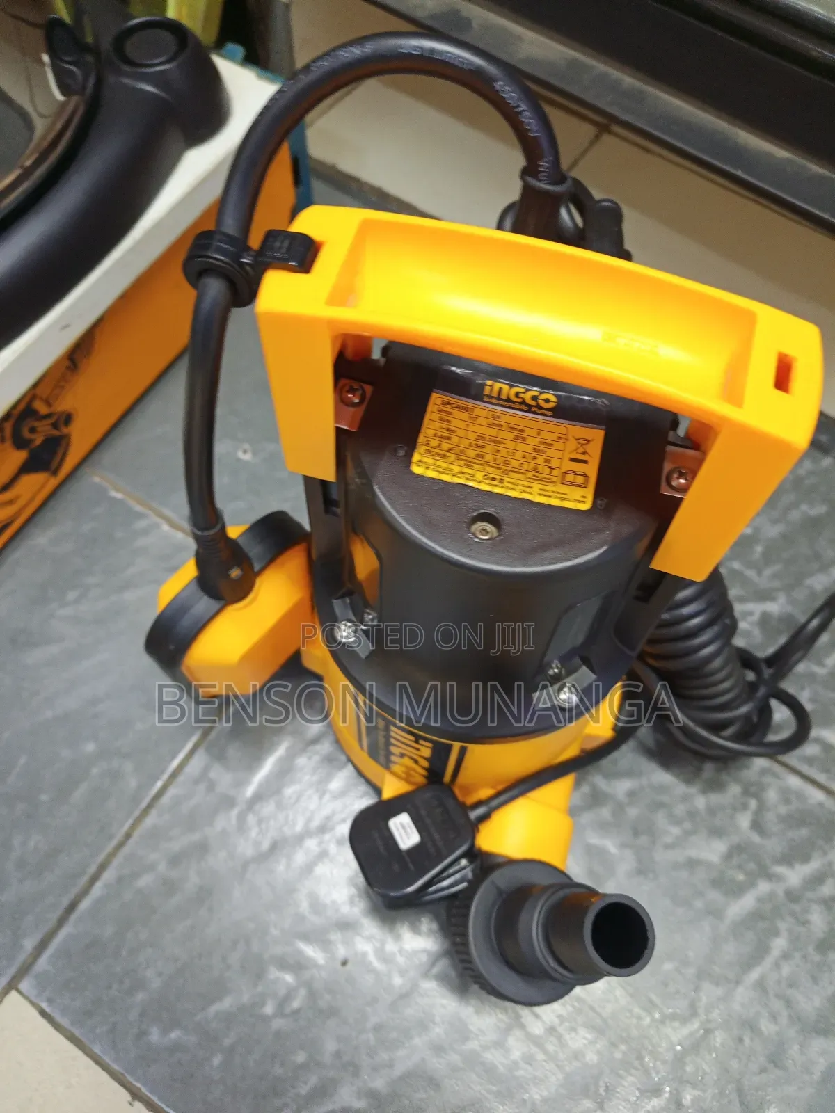 0.5 Ingco Submersible Pump