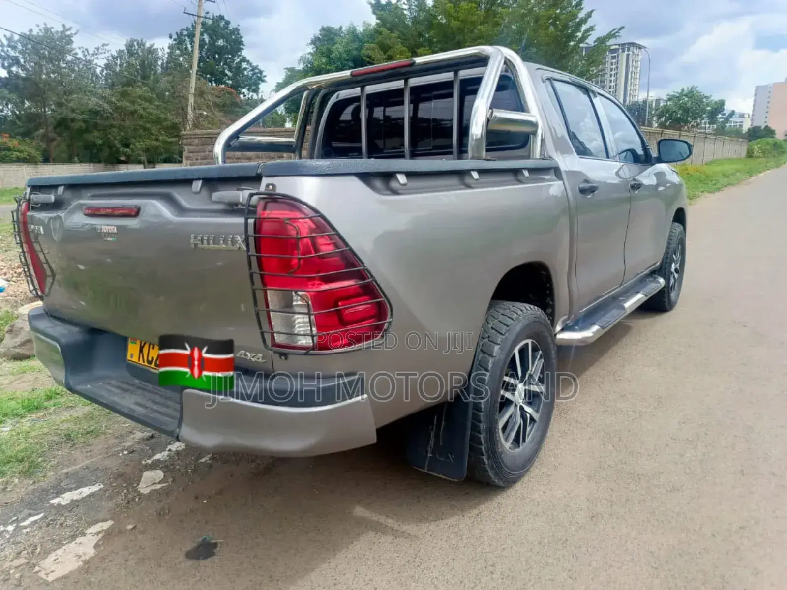 Toyota Hilux 2019 Silver