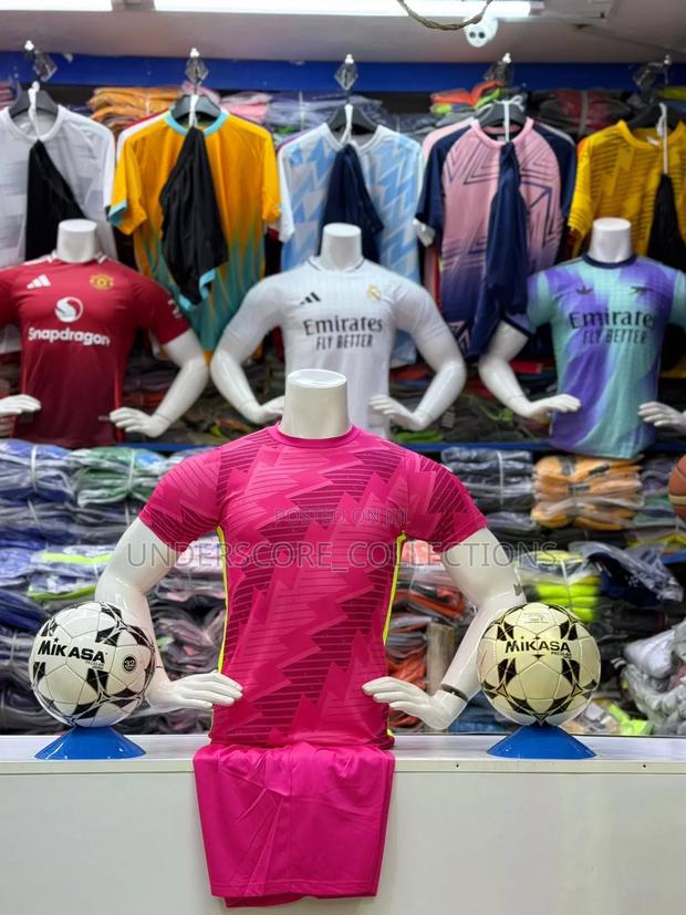 Unique Soccer Kits - thumbnail 2