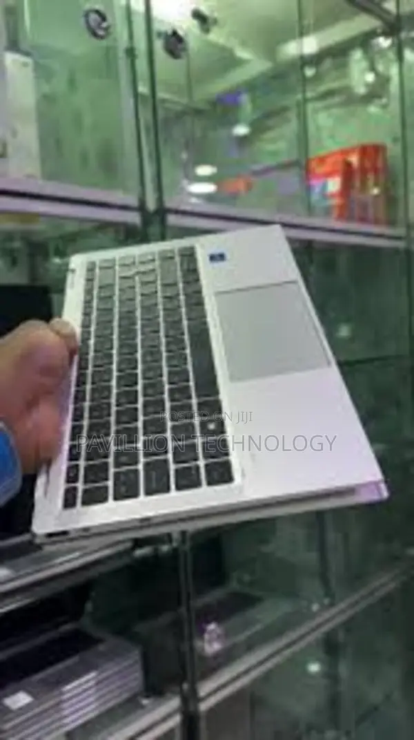 Laptop HP EliteBook 1040 G8 16GB Intel Core I7 SSD 512GB