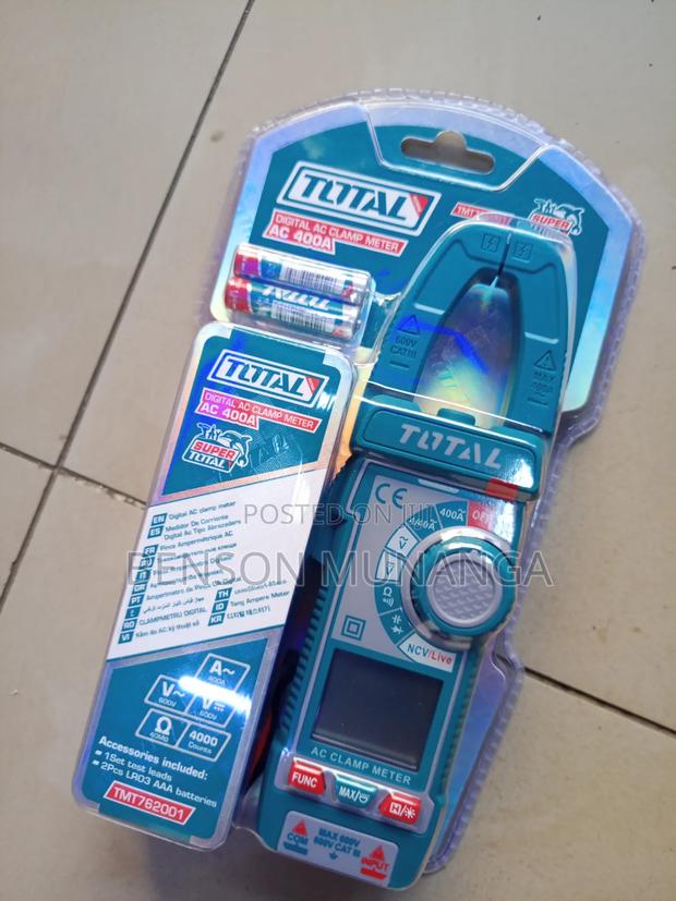 Total Digital Clamp Meter - main view