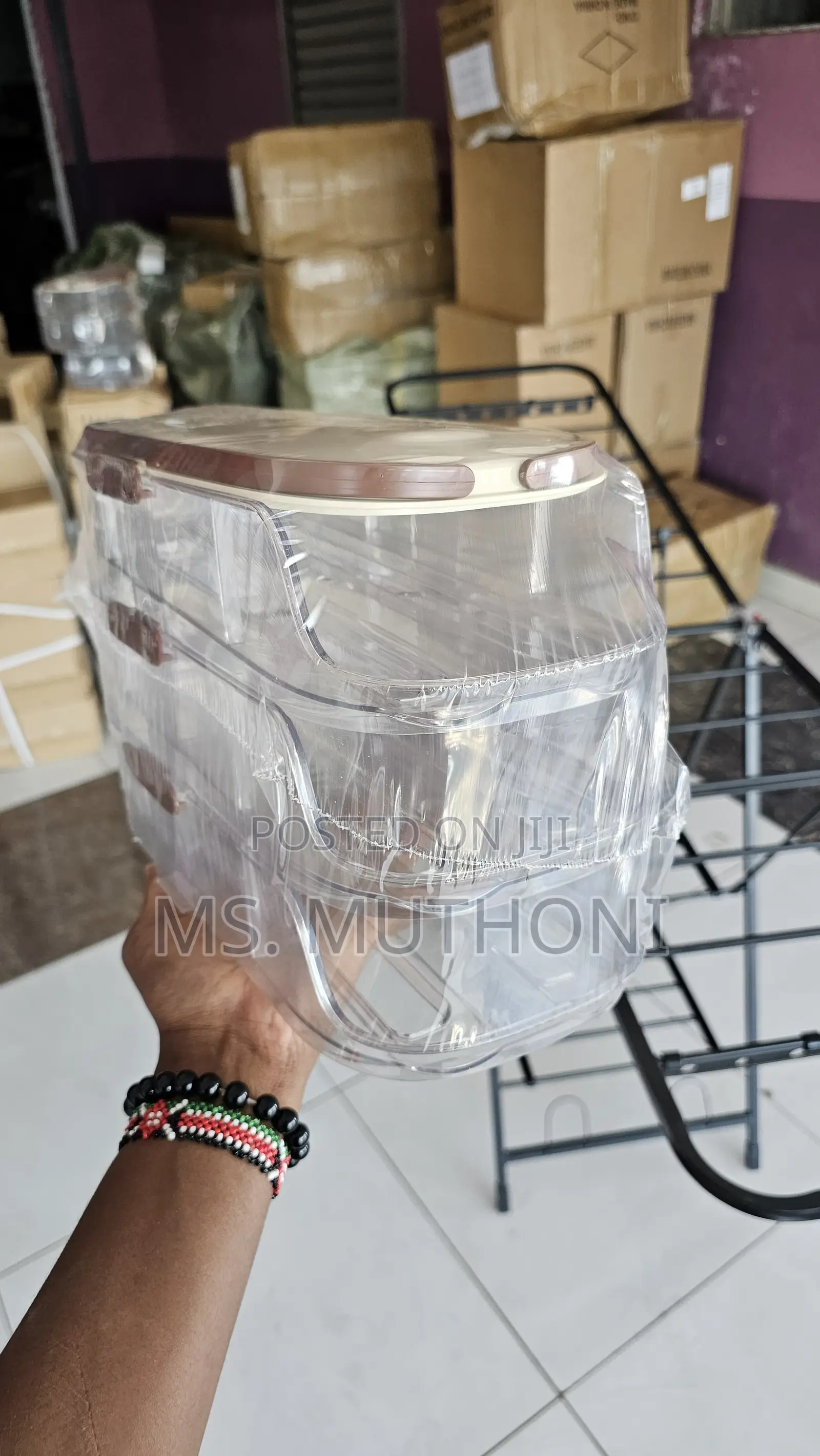 Acrylic Stackable Automatic Sliding/Rolling Egg Tray