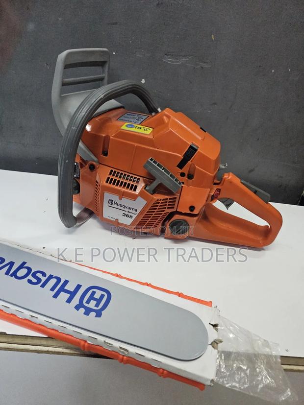 The Husqvarna 365 Powersaw