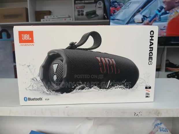 JBL Charge 6