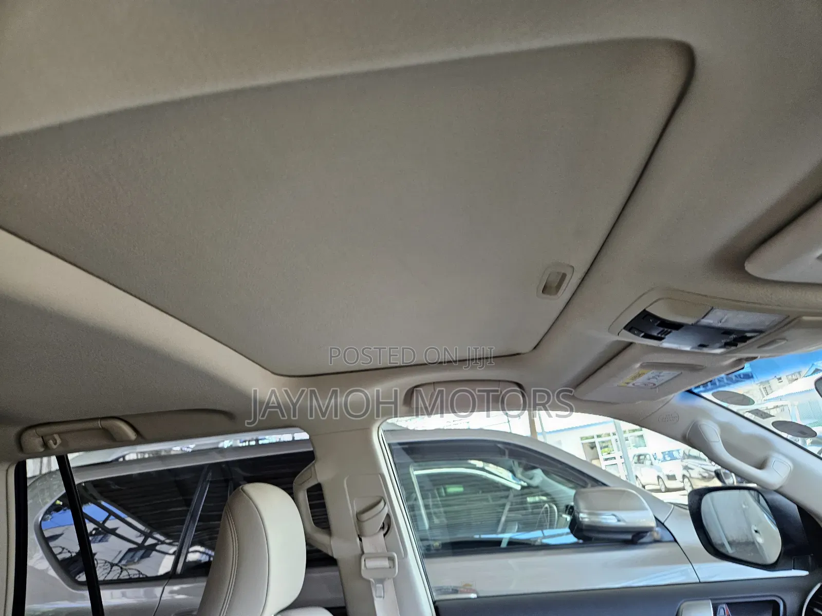 Toyota Land Cruiser Prado 2019 White