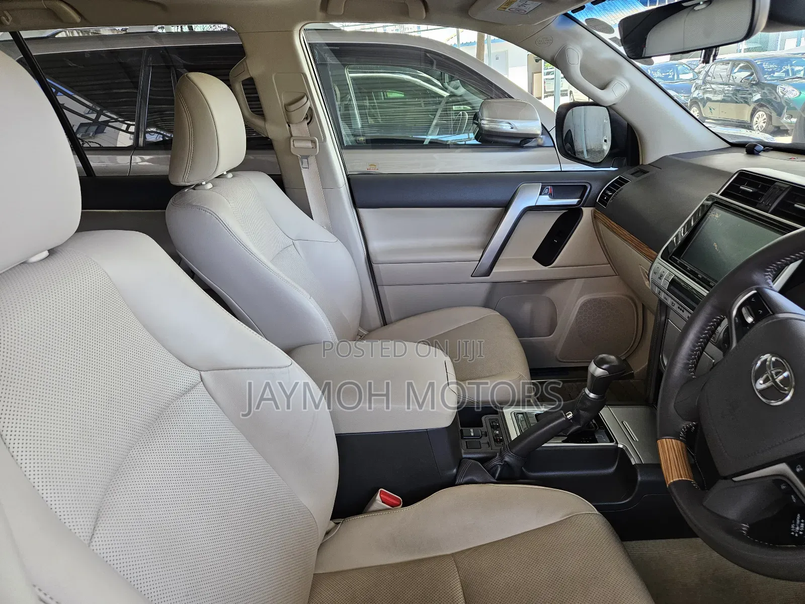 Toyota Land Cruiser Prado 2019 White