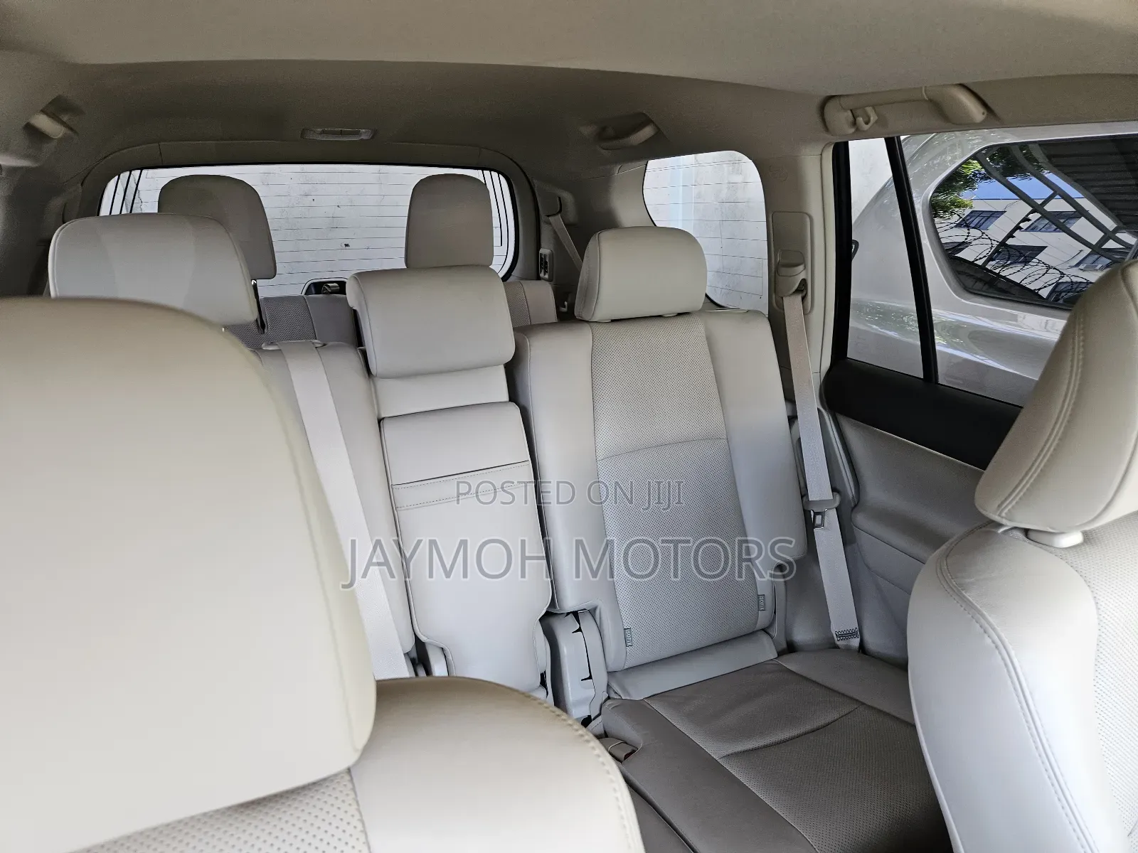 Toyota Land Cruiser Prado 2019 White