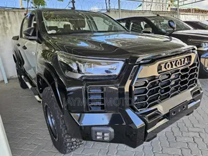 Toyota Hilux 2022 Black
