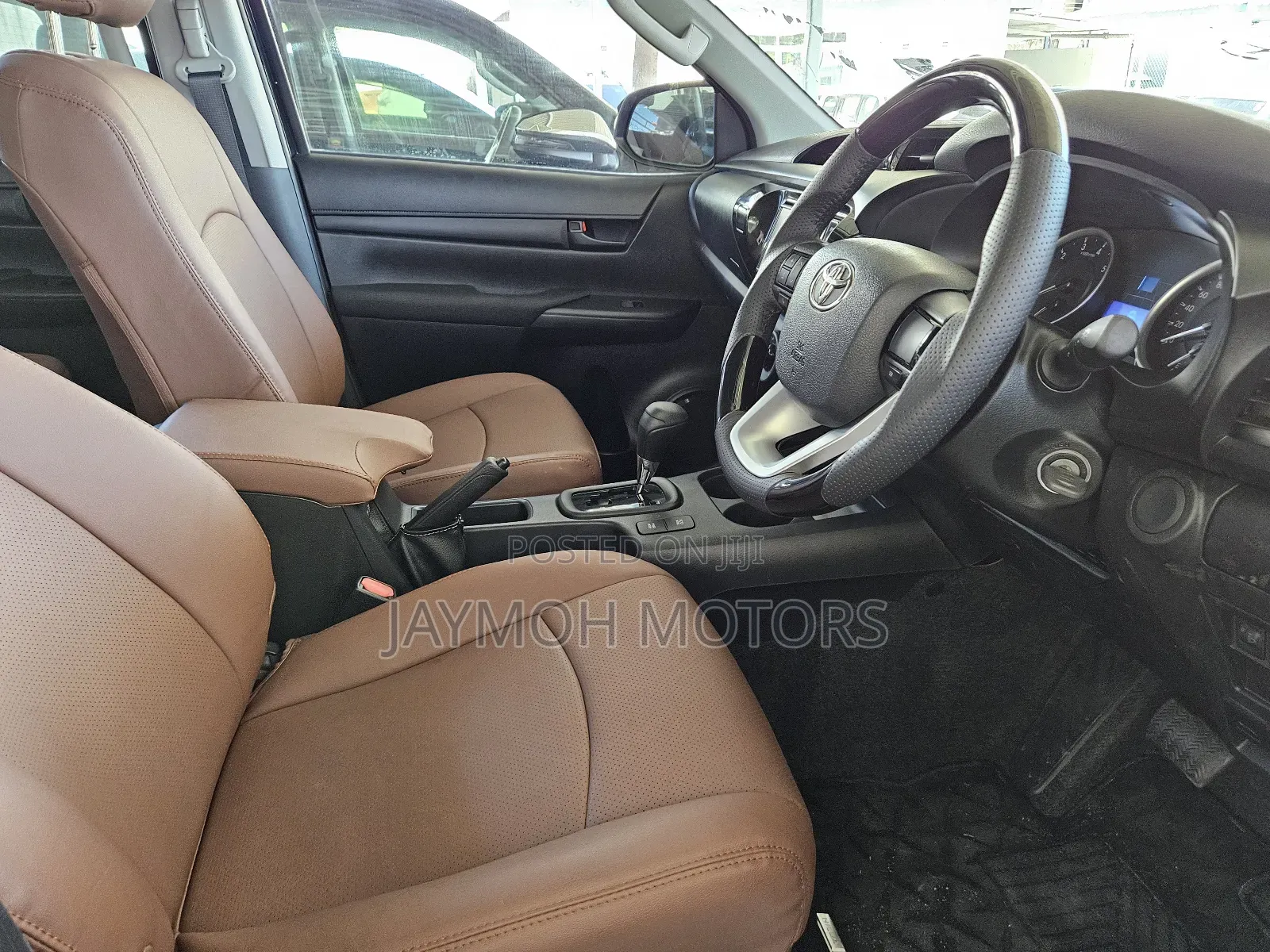 Toyota Hilux 2022 Black