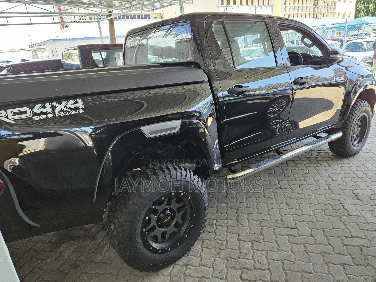 Toyota Hilux 2022 Black