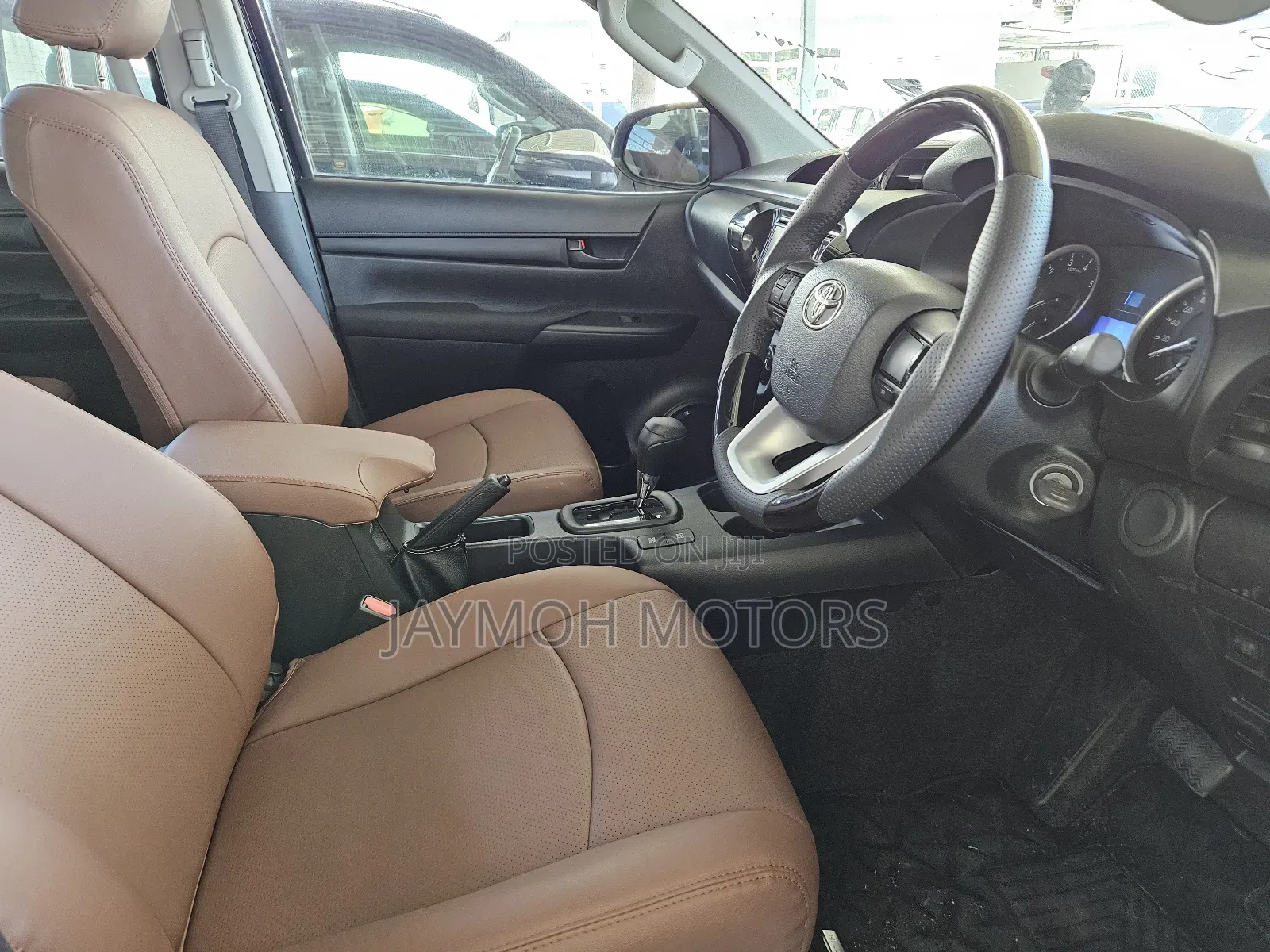 Toyota Hilux 2022 Black
