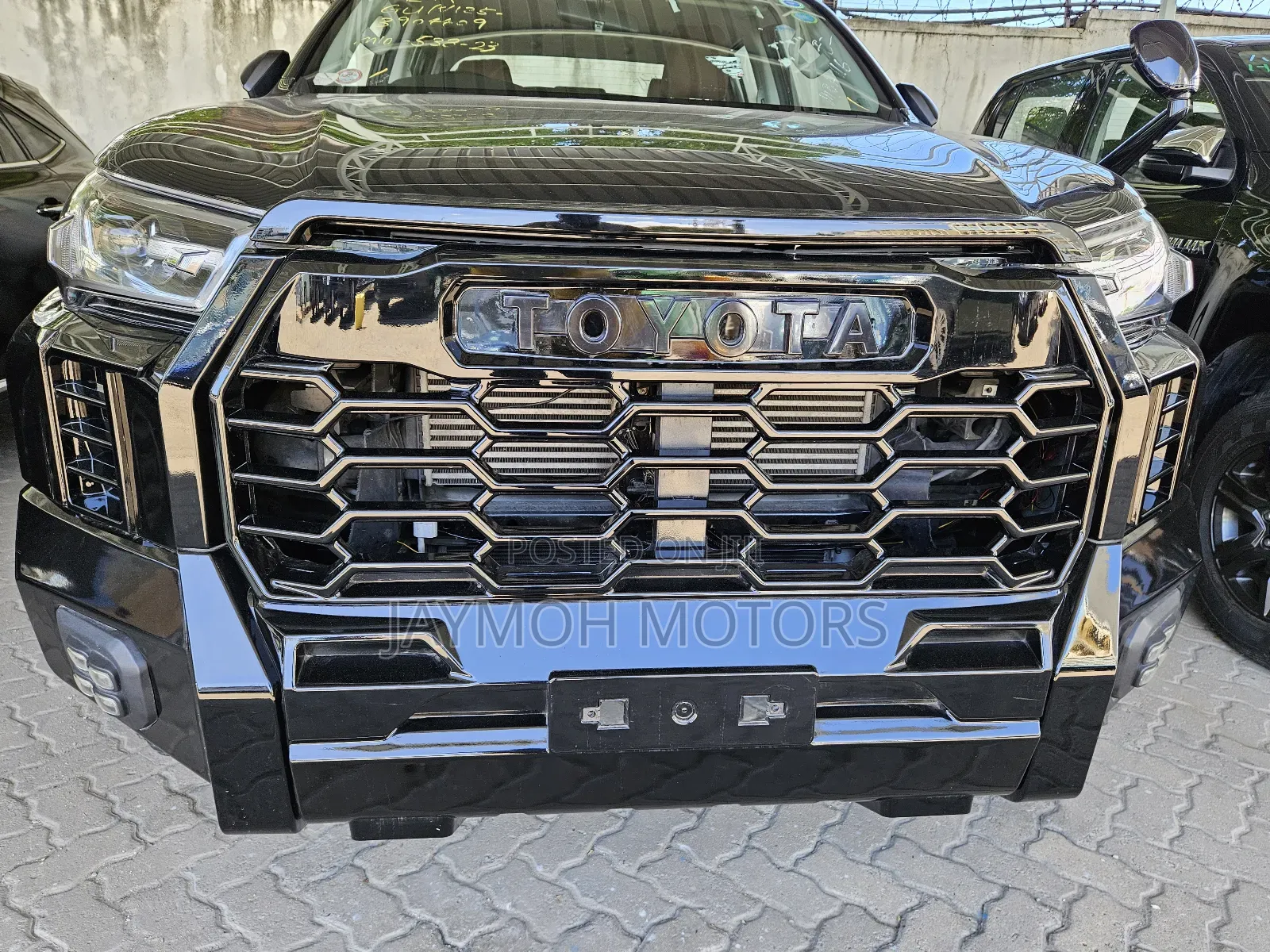 Toyota Hilux 2022 Black