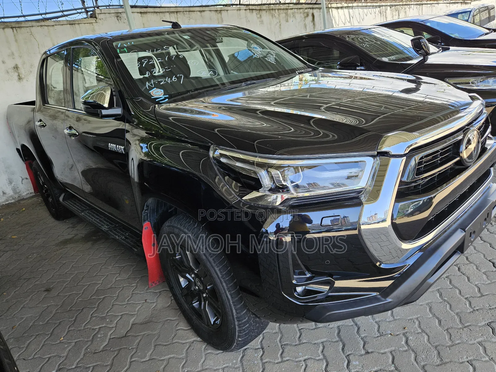 Toyota Hilux 2022 Black